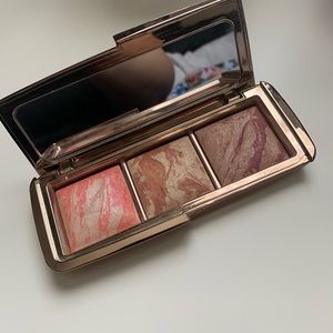 Hourglass Makeup - Hourglass Ambient Strobe Lighting Blush Palette Hourglass Makeup - Hourglass Ambient Strobe Lighting Blush Palette